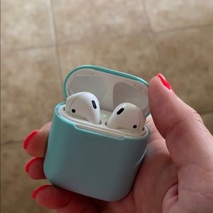1st Gen Apple AirPods
